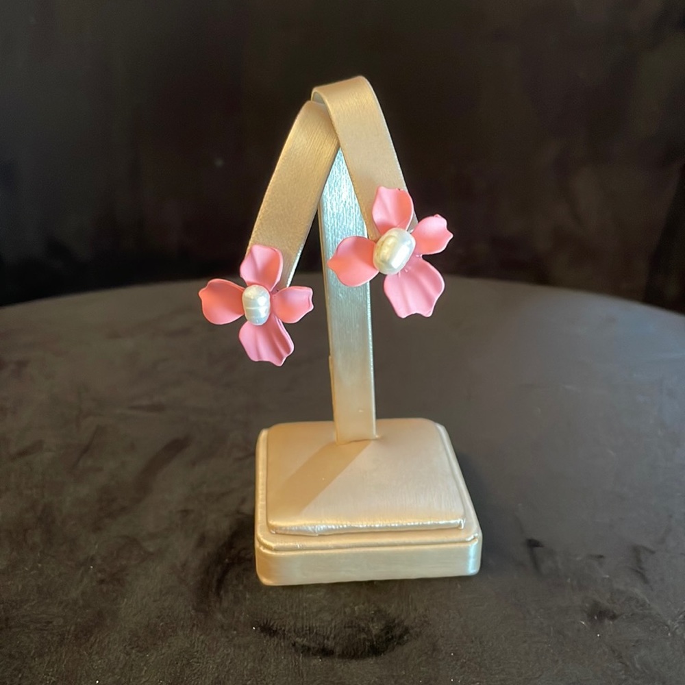 Brand New pink flower earrings with faux pearl center